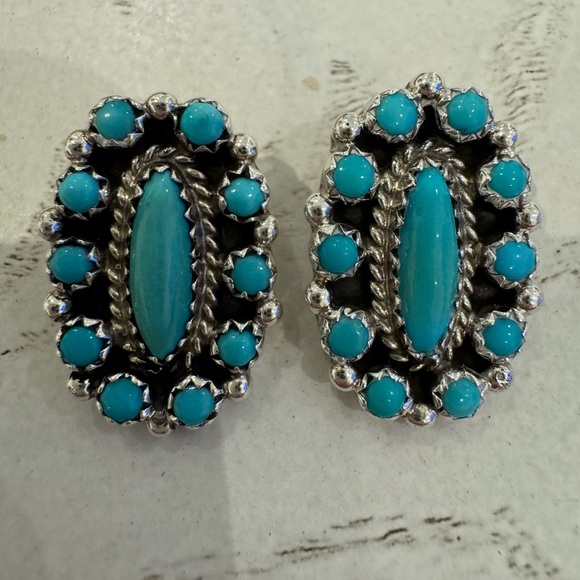 ZUNI Sterling Silver Turquoise Cluster Clip On Earrings - Picture 2 of 7